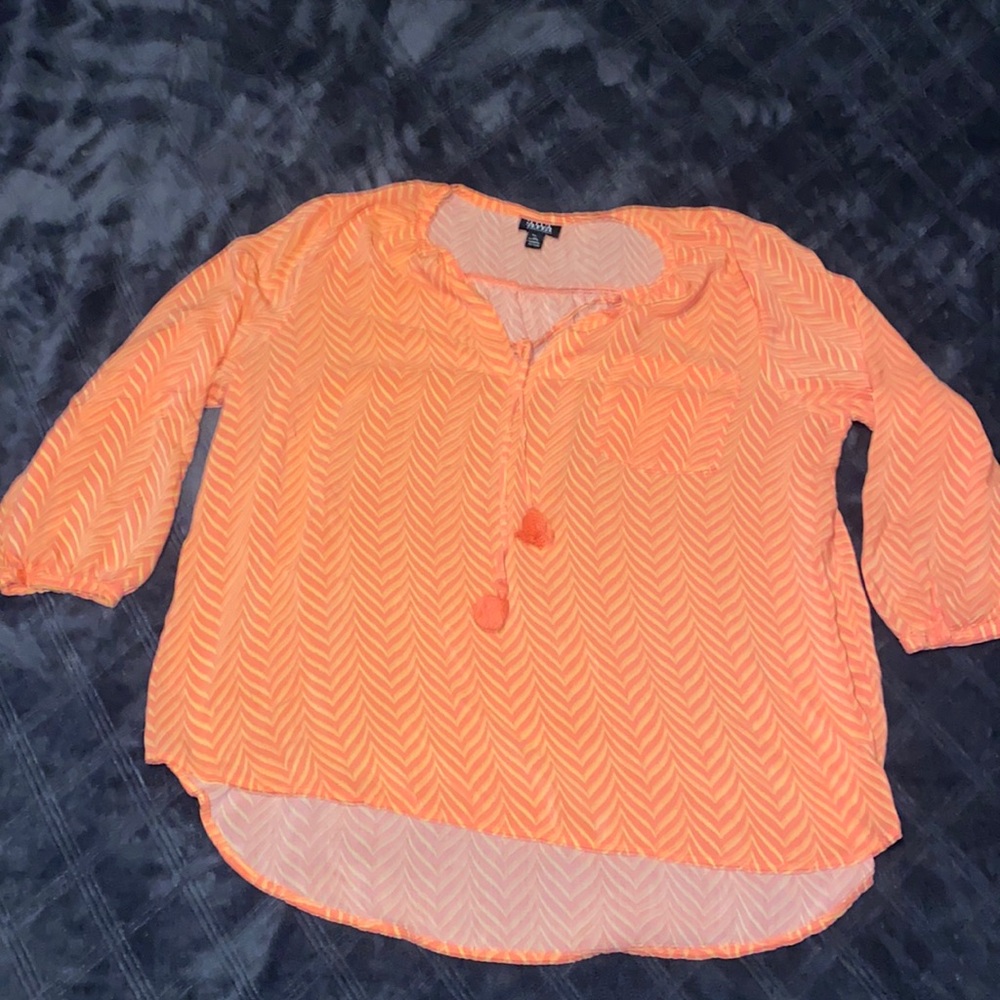 Woman’s Peach ANA Blouse Size XL